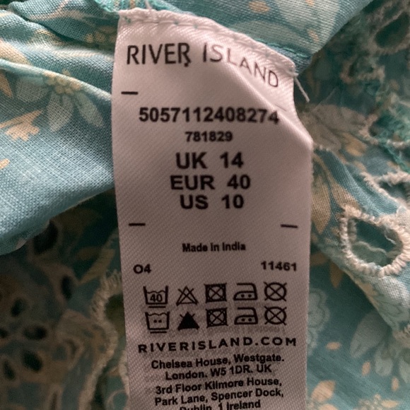 River Island Floral Ruffle Neck Blouse - Picture 7 of 7